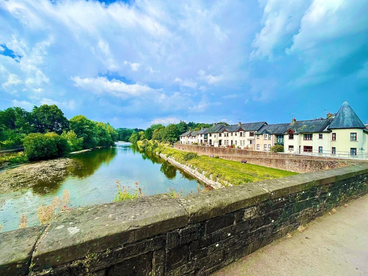 Penderi House Usk With Cymru Holidays Ngoại thất bức ảnh
